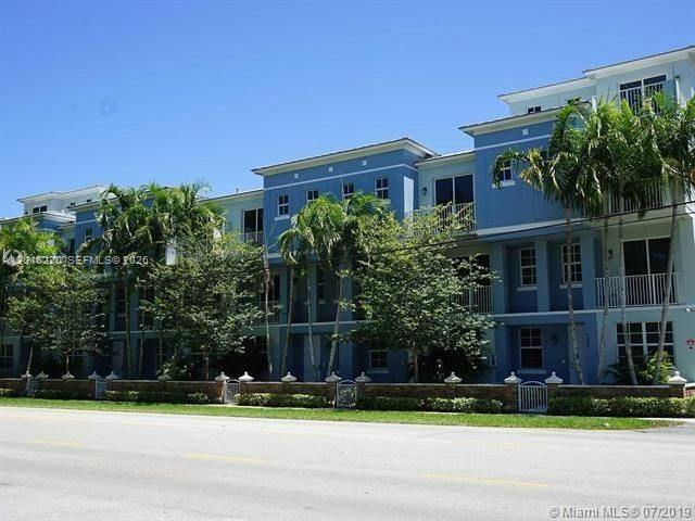  4 BR,  3.50 BTH &nbsp;Townhouse style home in Plantation
