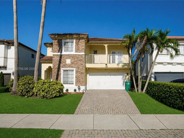  5 BR,  3.00 BTH &nbsp; style home in Miami