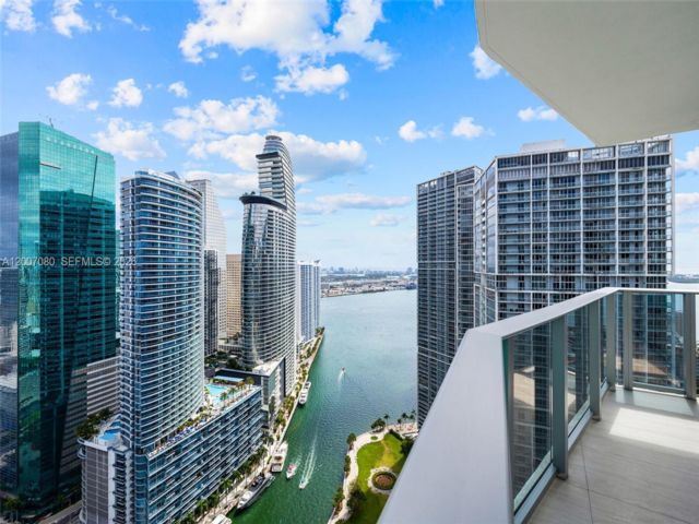  3 BR,  3.00 BTH &nbsp; style home in Miami