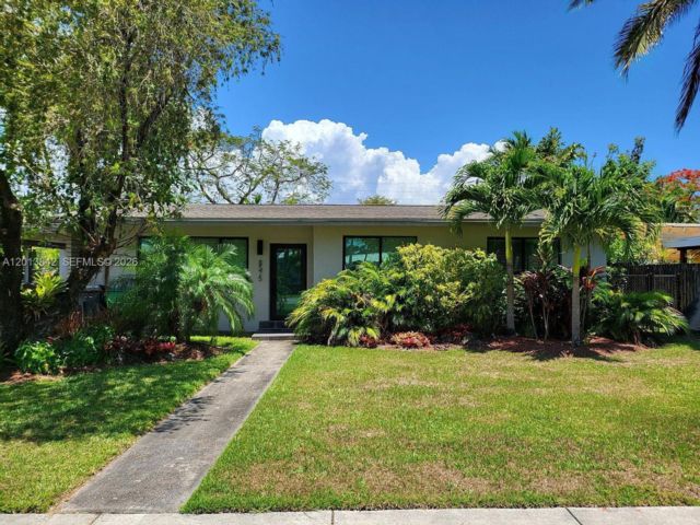  3 BR,  2.00 BTH &nbsp; style home in Miami
