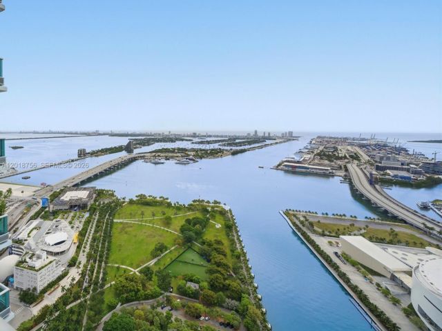  2 BR,  3.00 BTH &nbsp; style home in Miami