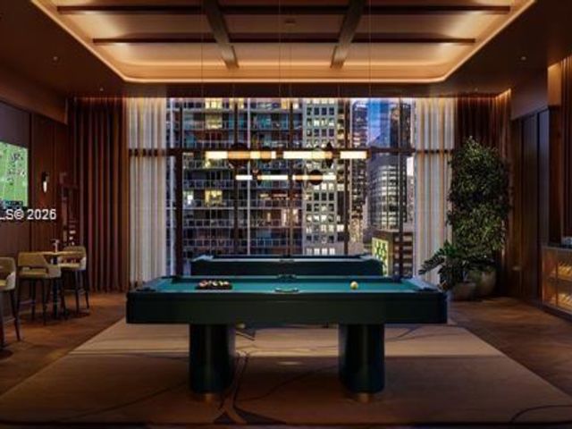[PHOTO]