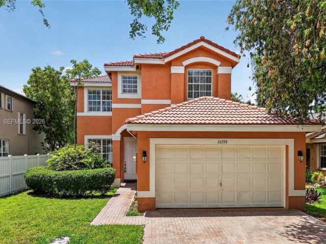  4 BR,  3.00 BTH &nbsp; style home in Miramar
