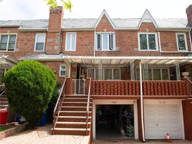  3 BR,  1.00 BTH &nbsp;Single family style home in Sheepshead Bay