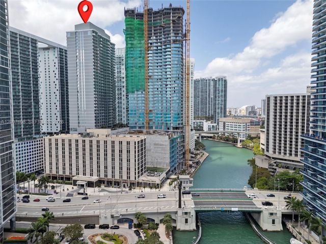  1 BR,  1.00 BTH &nbsp;Condo style home in Miami