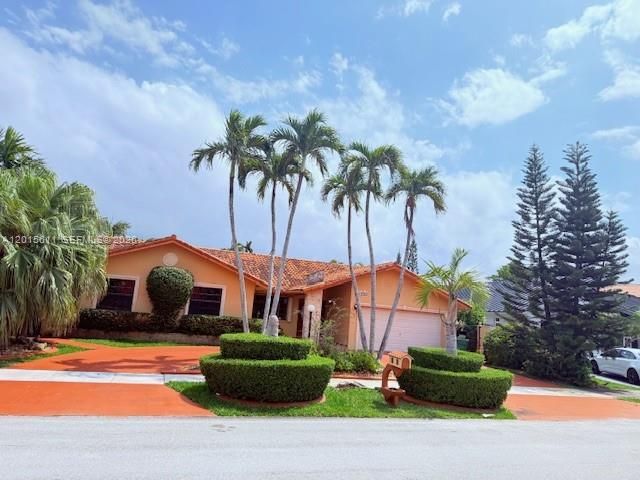  4 BR,  3.00 BTH &nbsp; style home in Miami