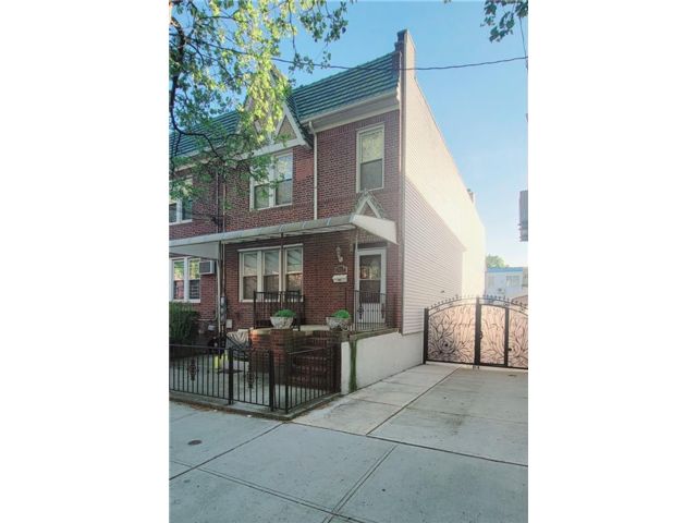 Studio,  0.00 BTH &nbsp;Multi-family style home in Sheepshead Bay