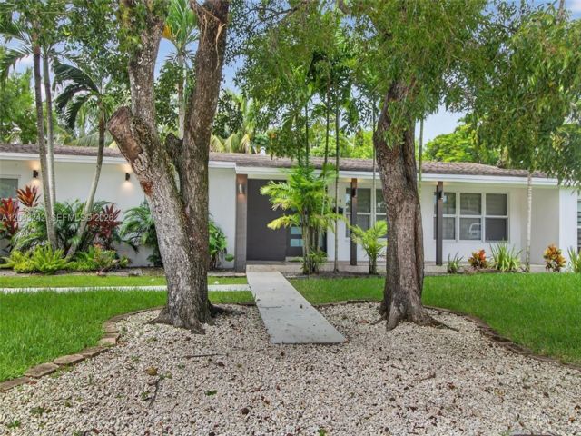  3 BR,  2.00 BTH &nbsp; style home in Coral Gables