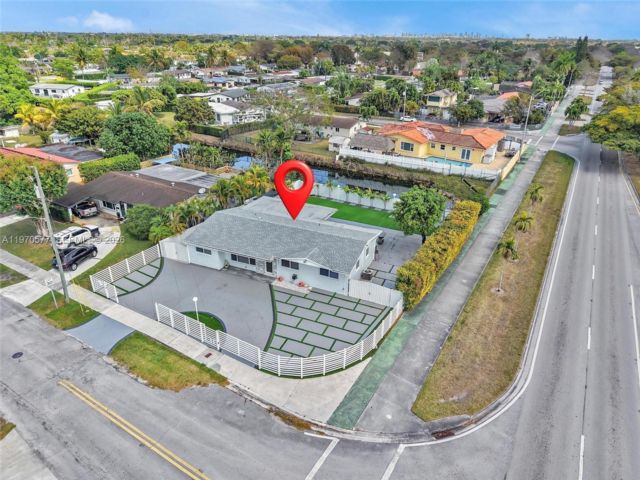 4 BR,  3.00 BTH &nbsp;Contemporary style home in Miami