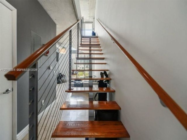 [PHOTO]