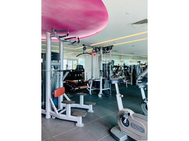 [PHOTO]