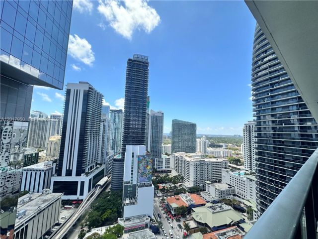  3 BR,  3.00 BTH &nbsp; style home in Miami