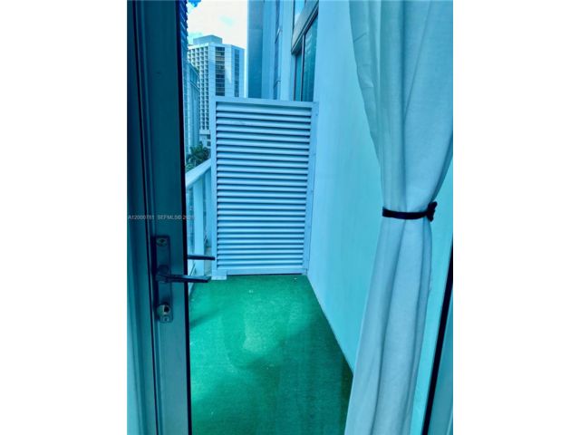 [PHOTO]