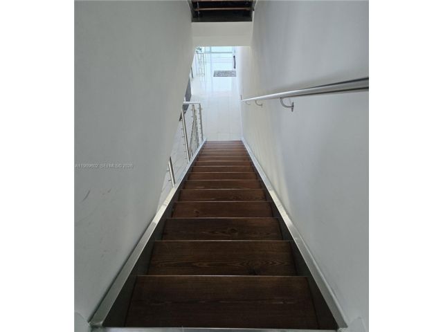 [PHOTO]