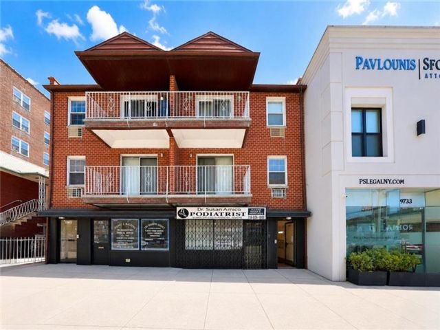  1 BR,  1.00 BTH &nbsp;Condominium style home in Bay Ridge