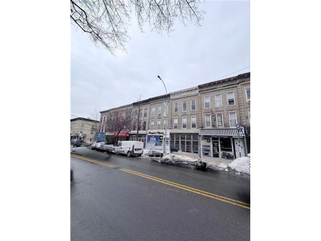 Studio,  0.00 BTH &nbsp;Mixed use style home in Bay Ridge