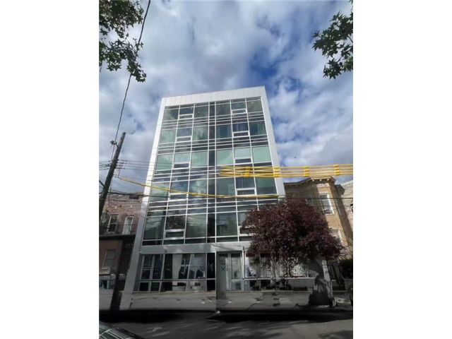 Studio,  0.00 BTH &nbsp;Office style home in Sunset Park