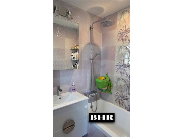 [PHOTO]