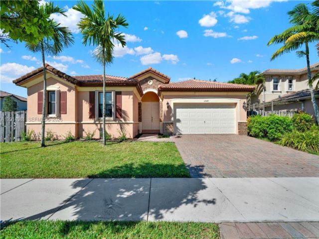 4 BR,  3.00 BTH &nbsp; style home in Miami