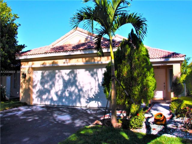  3 BR,  2.00 BTH &nbsp; style home in Davie