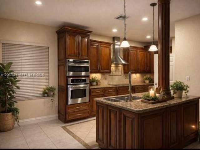  4 BR,  3.00 BTH &nbsp; style home in Miami