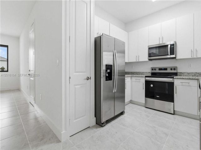 [PHOTO]