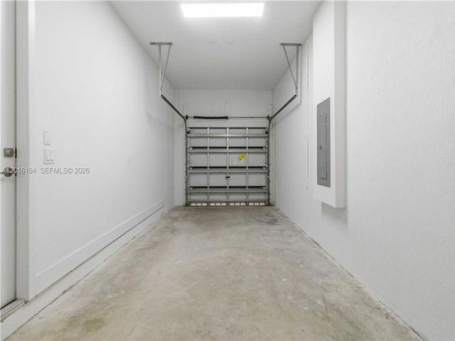 [PHOTO]