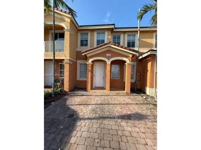  3 BR,  2.50 BTH &nbsp; style home in Homestead