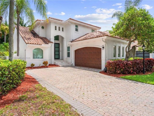  5 BR,  2.50 BTH &nbsp; style home in Medley