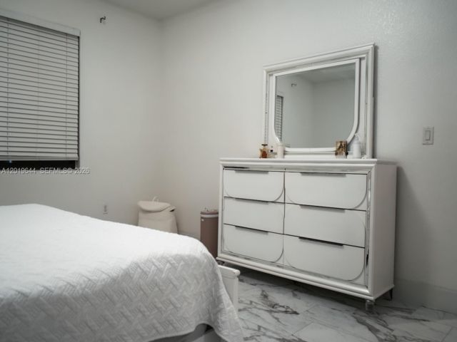 [PHOTO]