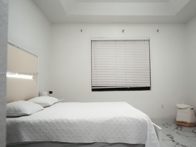 [PHOTO]