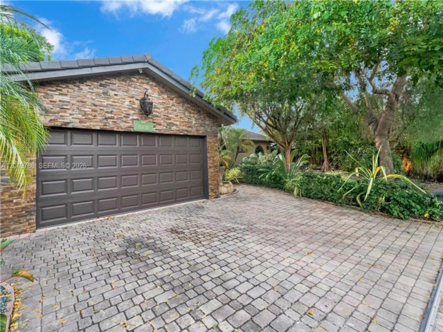  3 BR,  2.00 BTH &nbsp; style home in Miami