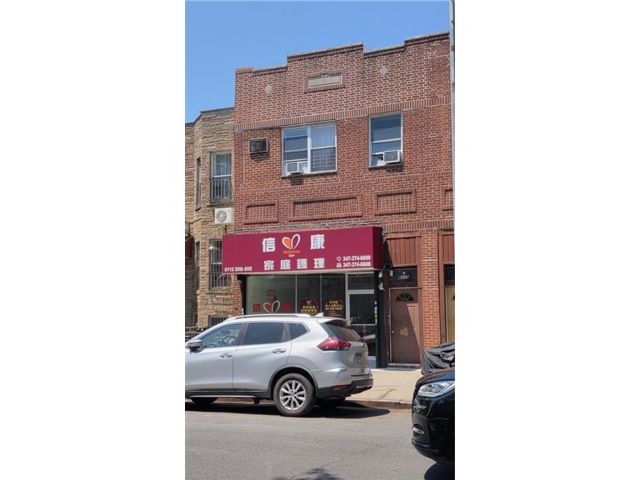 Studio,  0.00 BTH &nbsp;Mixed use style home in Bensonhurst