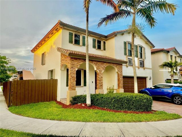  4 BR,  3.00 BTH &nbsp; style home in Homestead