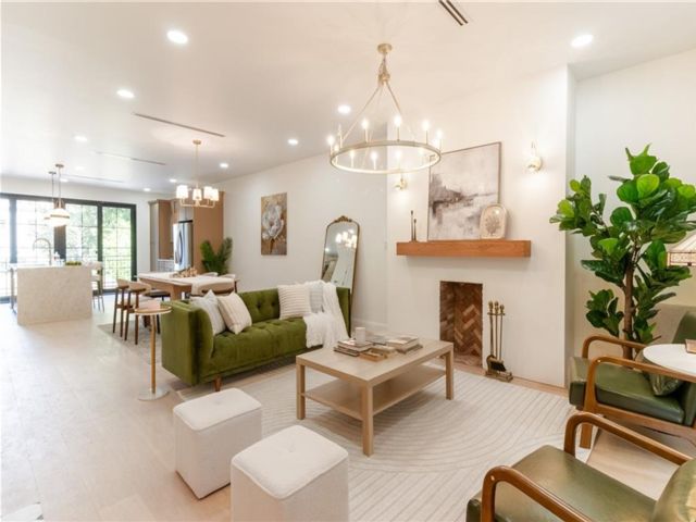  5 BR,  4.00 BTH &nbsp;Multi-family style home in Bushwick