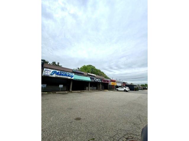 [PHOTO]