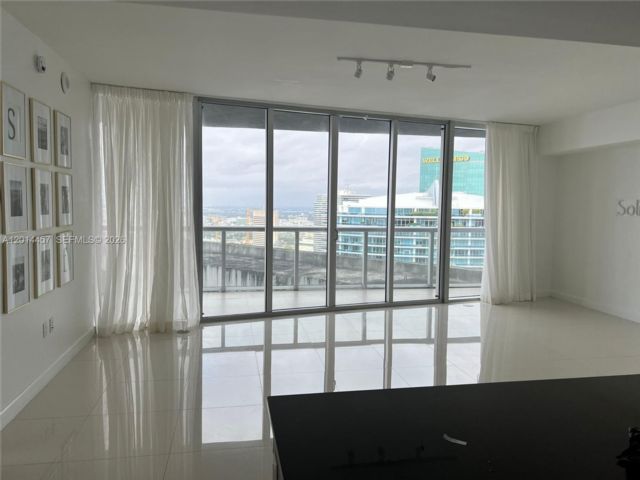  1 BR,  1.00 BTH &nbsp; style home in Miami