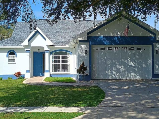 [Lutz Real Estate, listing number 3340336]