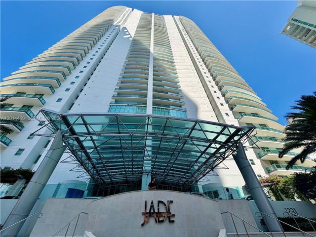  1 BR,  1.00 BTH &nbsp;Condo style home in Miami