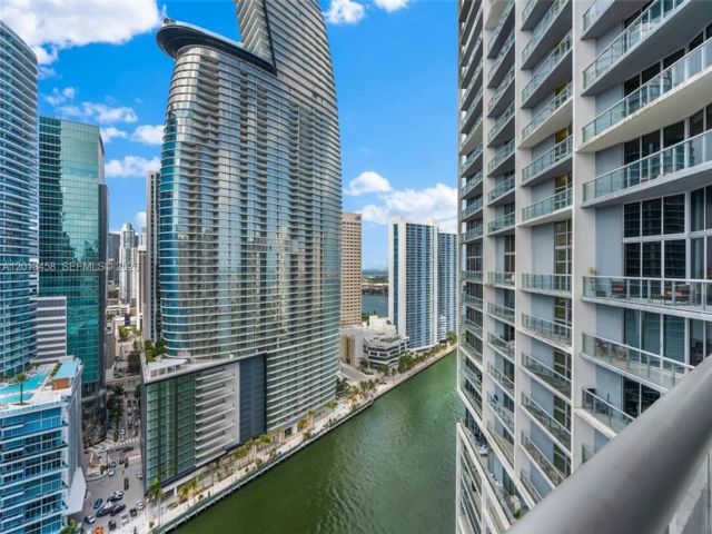  1 BR,  1.00 BTH &nbsp;Condo style home in Miami