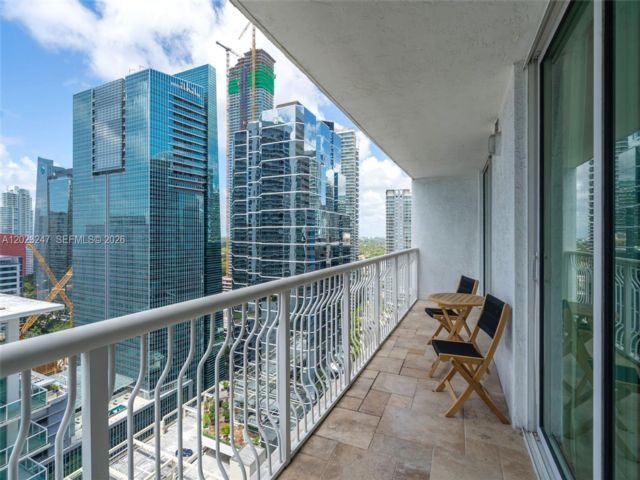  2 BR,  2.00 BTH &nbsp; style home in Miami