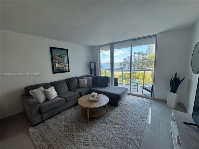  1 BR,  1.00 BTH &nbsp; style home in Miami