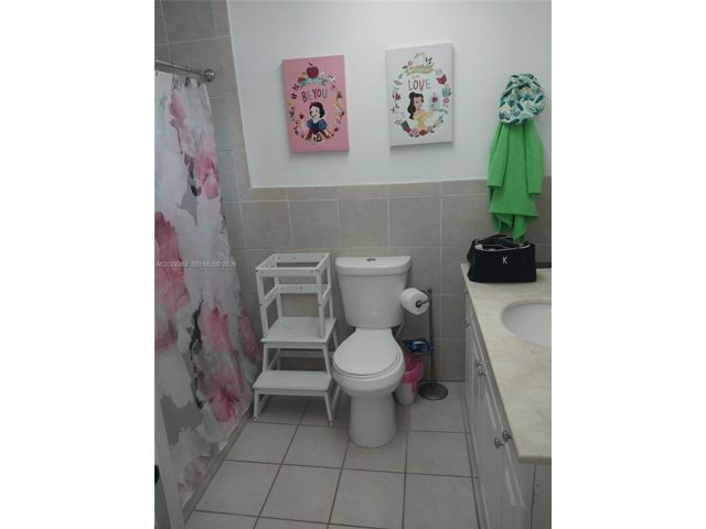 [PHOTO]