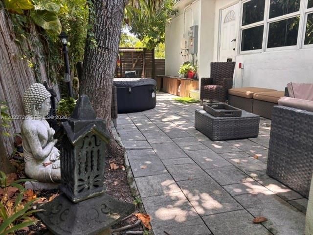  2 BR,  1.00 BTH &nbsp; style home in El Portal