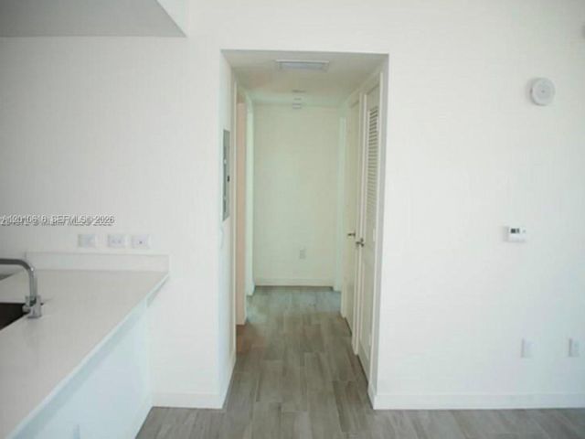 [PHOTO]