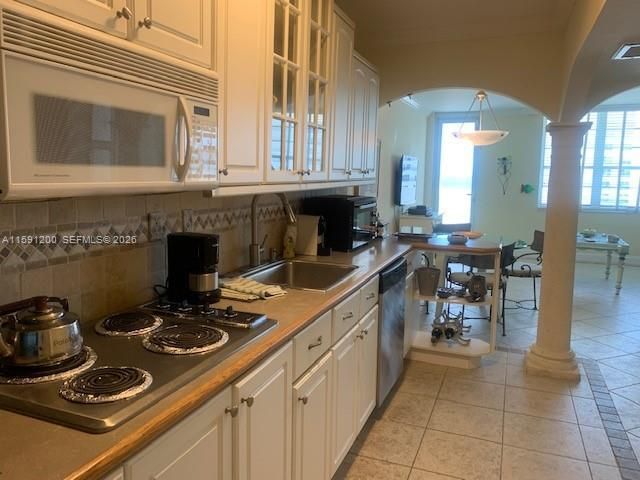  1 BR,  1.00 BTH &nbsp; style home in Carl Fisher