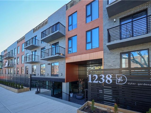  1 BR,  1.00 BTH &nbsp;Condominium style home in Boro-park