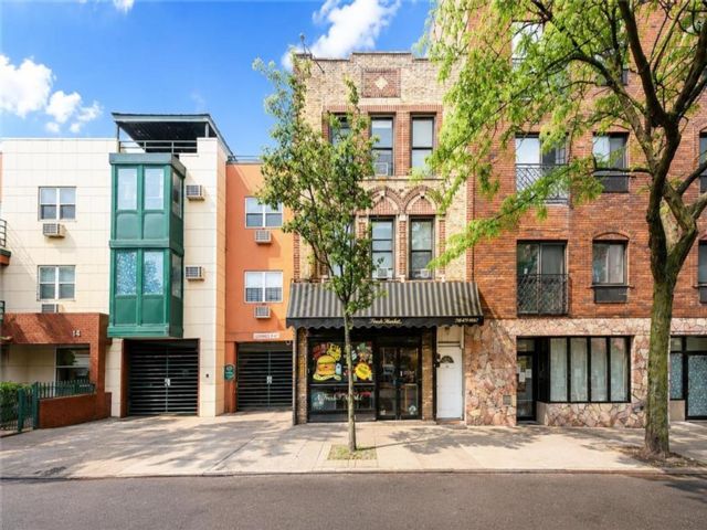 Studio,  0.00 BTH &nbsp;Mixed use style home in Bay Ridge