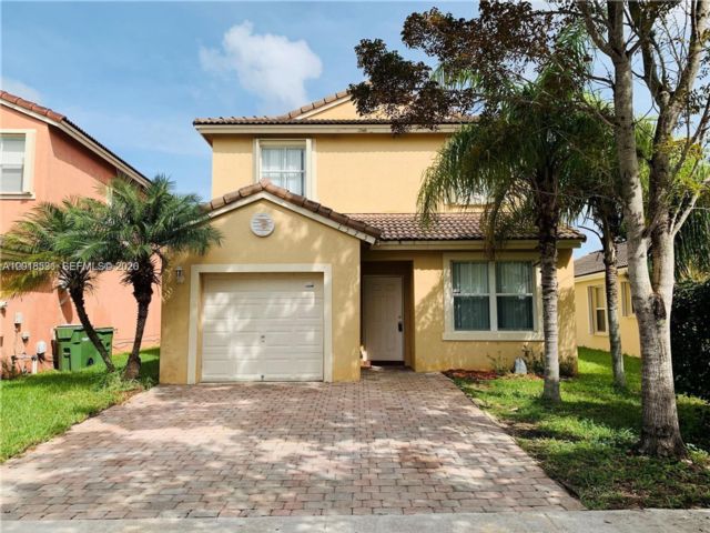  3 BR,  2.00 BTH &nbsp;Townhouse style home in Homestead