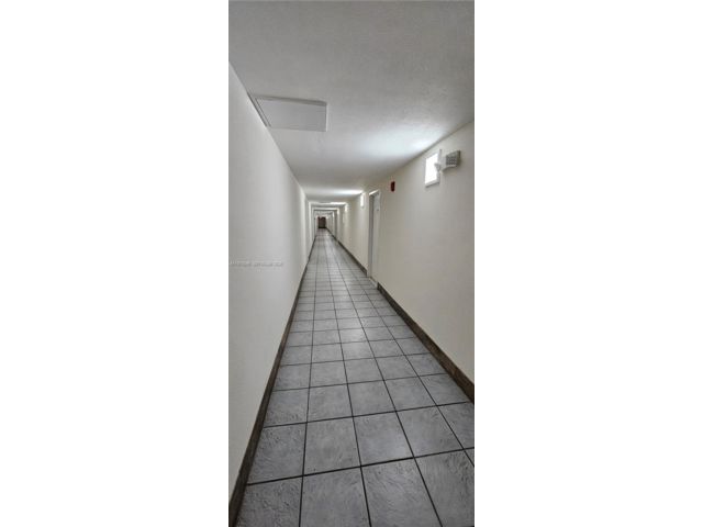 [PHOTO]